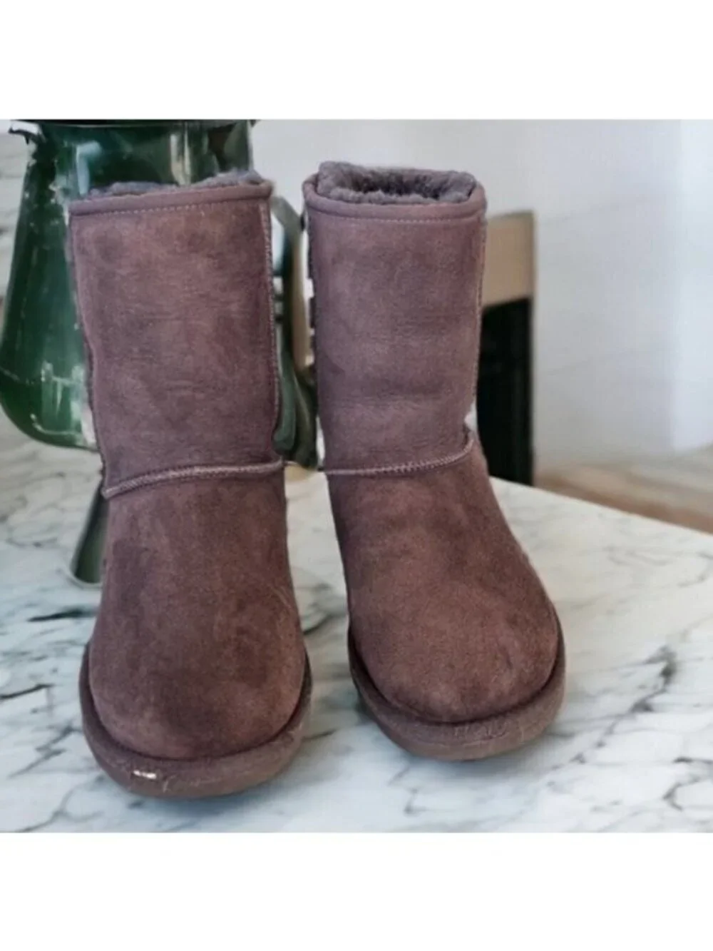 UGG Classic Short II Boots Size 6 Burnt Cedar Color